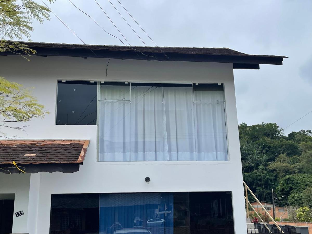 Perto de Tudo!!! Nova Opção no Centro de Pomerode Extérieur photo